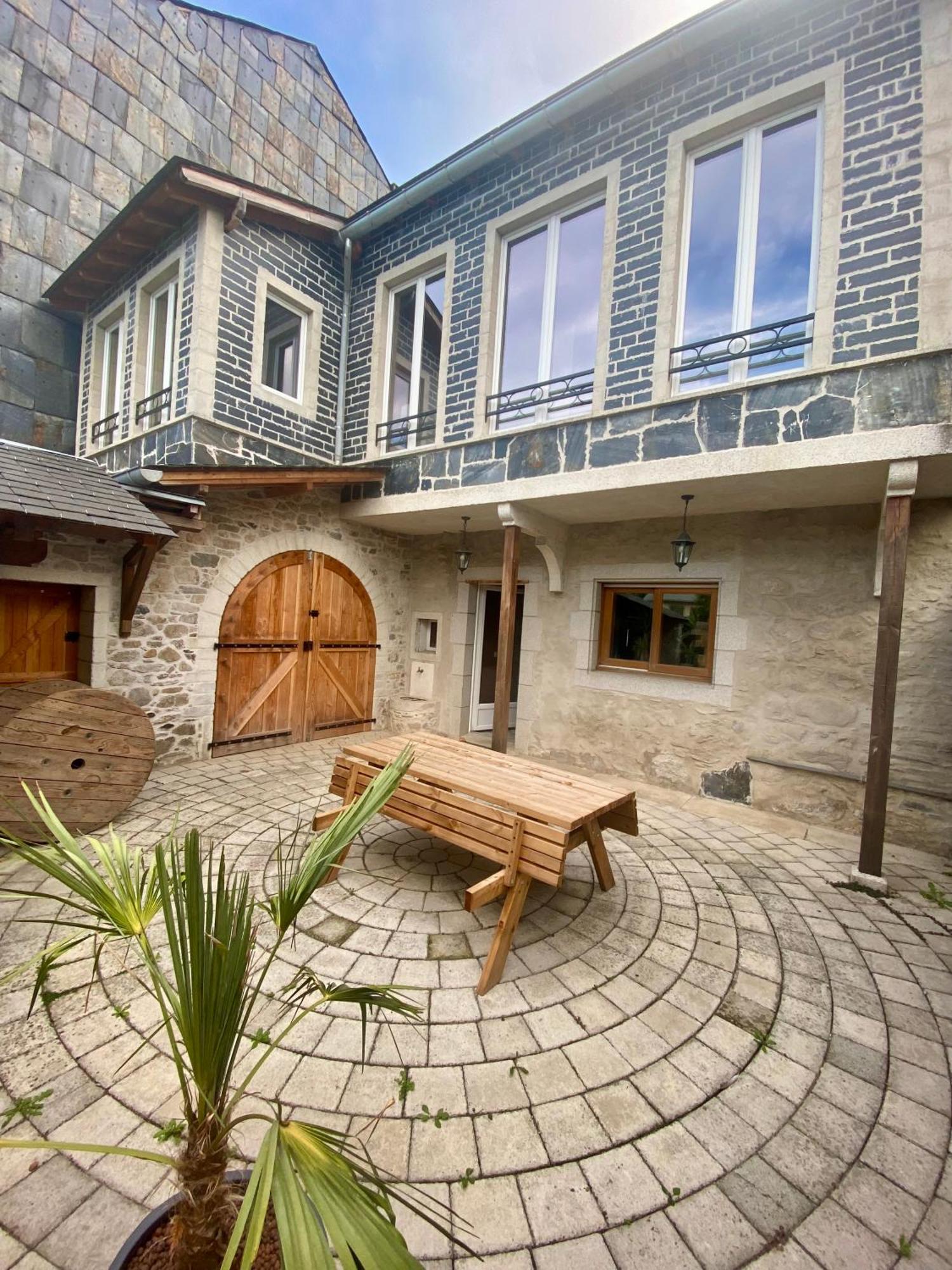 Gite Belfortes Plein Coeur De Brassac Brassac  Екстериор снимка